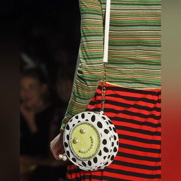 Betsey Johnson Smiley Bag - Picture 3 of 16